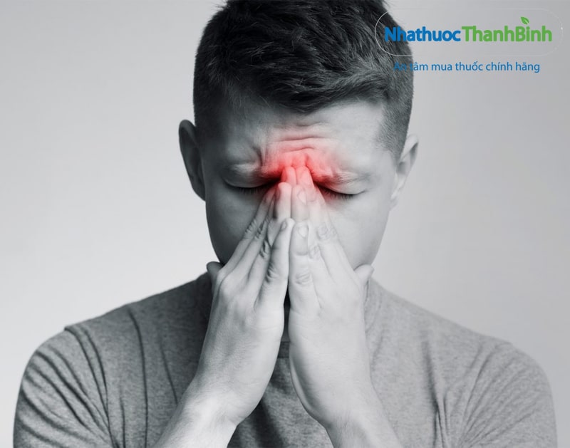 Viêm xoang gây ra đau nhức mũi áp lực vùng trán