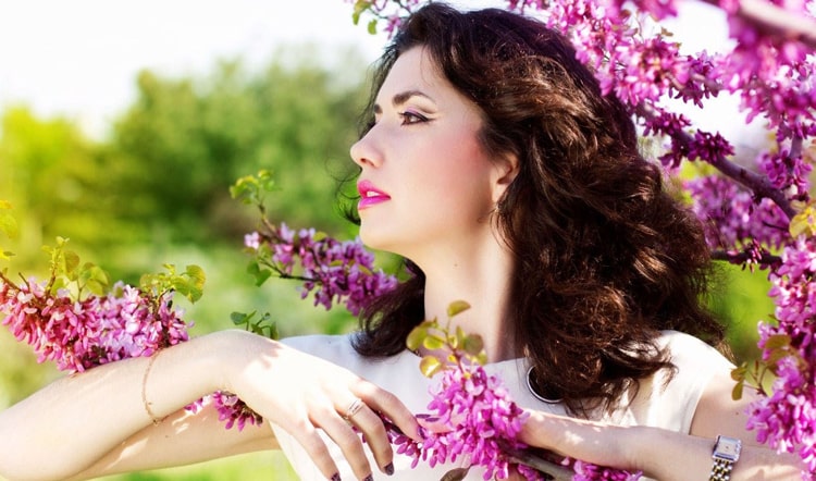 Active Meno Plus giúp tăng sản sinh estrogen cải thiện nội tiết tố nữ giảm triệu chứng giai đoạn tiền mãn kinh